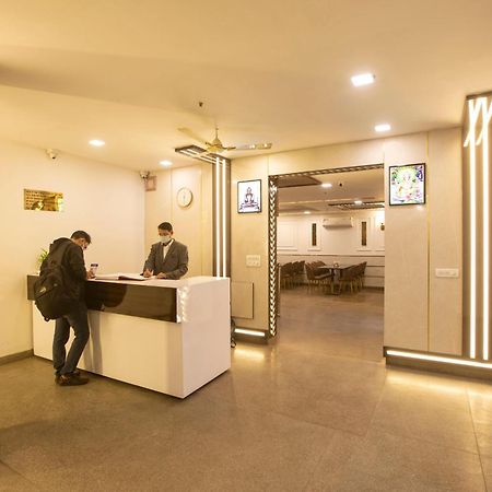 Airport Hotel Chanakya Delhi New Delhi Exterior photo